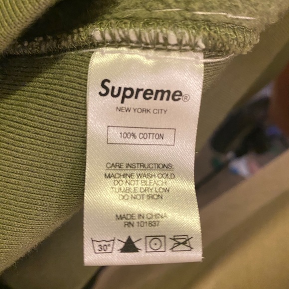 Supreme NY - Picture 4 of 4